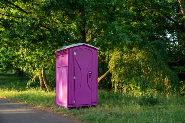 Best Portable restroom trailer rental  in Ashtabula, OH