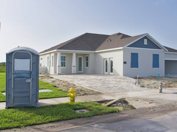 Best Porta potty rental near me  in Ashtabula, OH